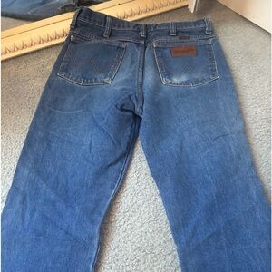 Wrangler jeans men or woman